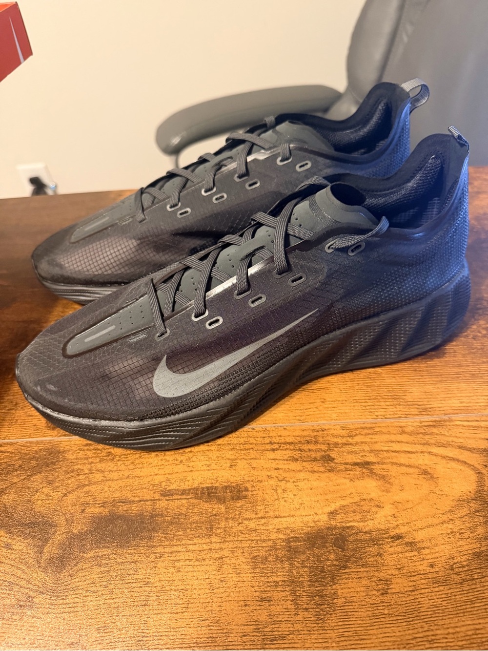 Nike Ava X Men’s Black Running Shoes — Lightweight Performance 13M